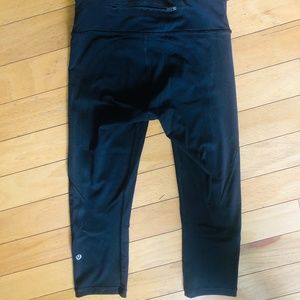 Lululemon Athletica Crop Athletic Pants